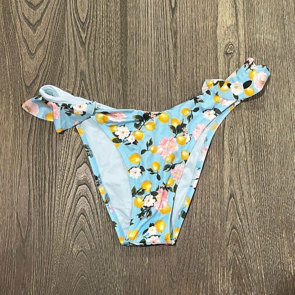NWOT Victoria’s Secret Swim Bikini Bottom Ruffle Brazilian Floral Blue Size XL